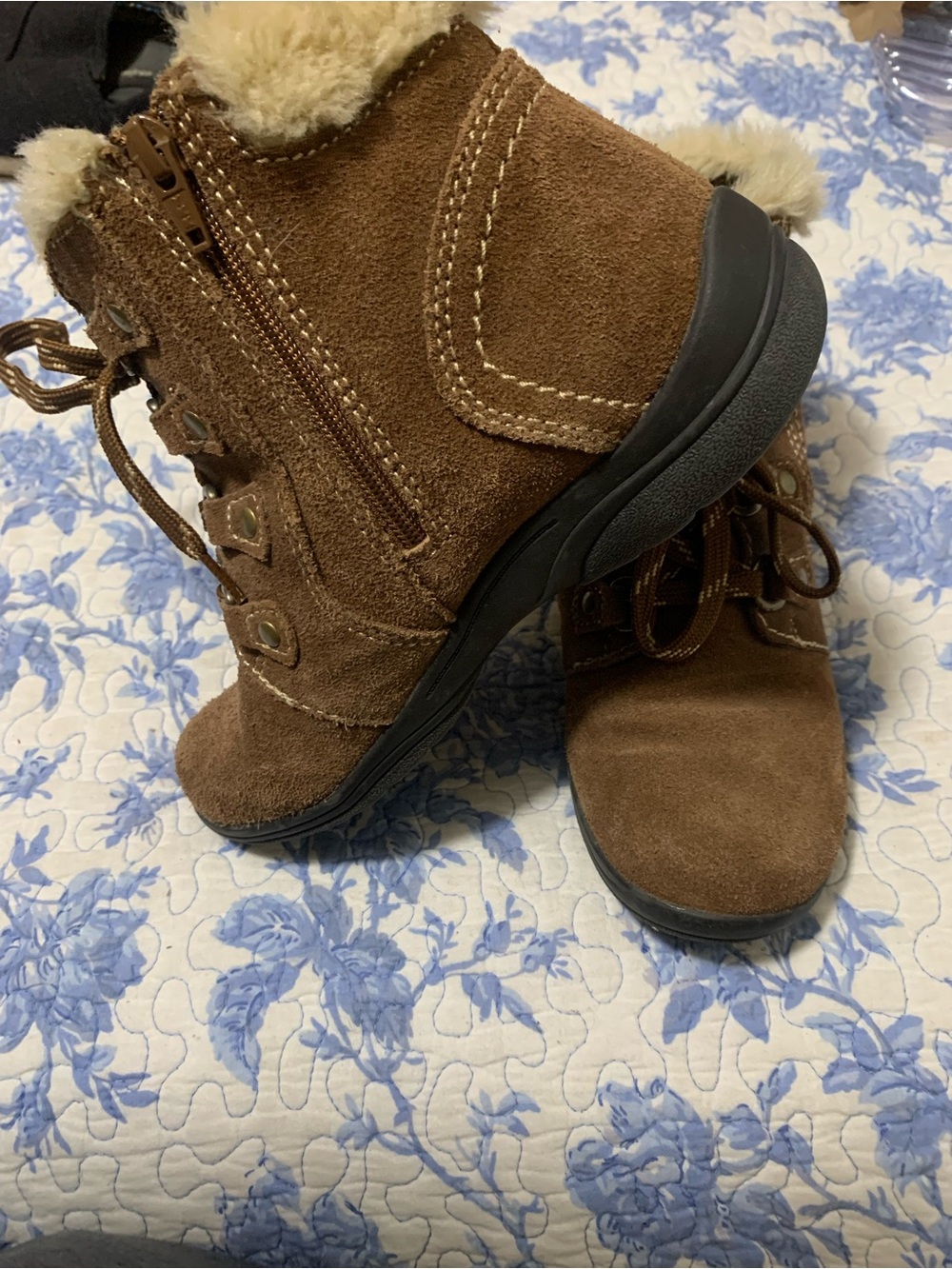 Earth Women’s Brown Suede Winter Ankle Boots with Faux Fur